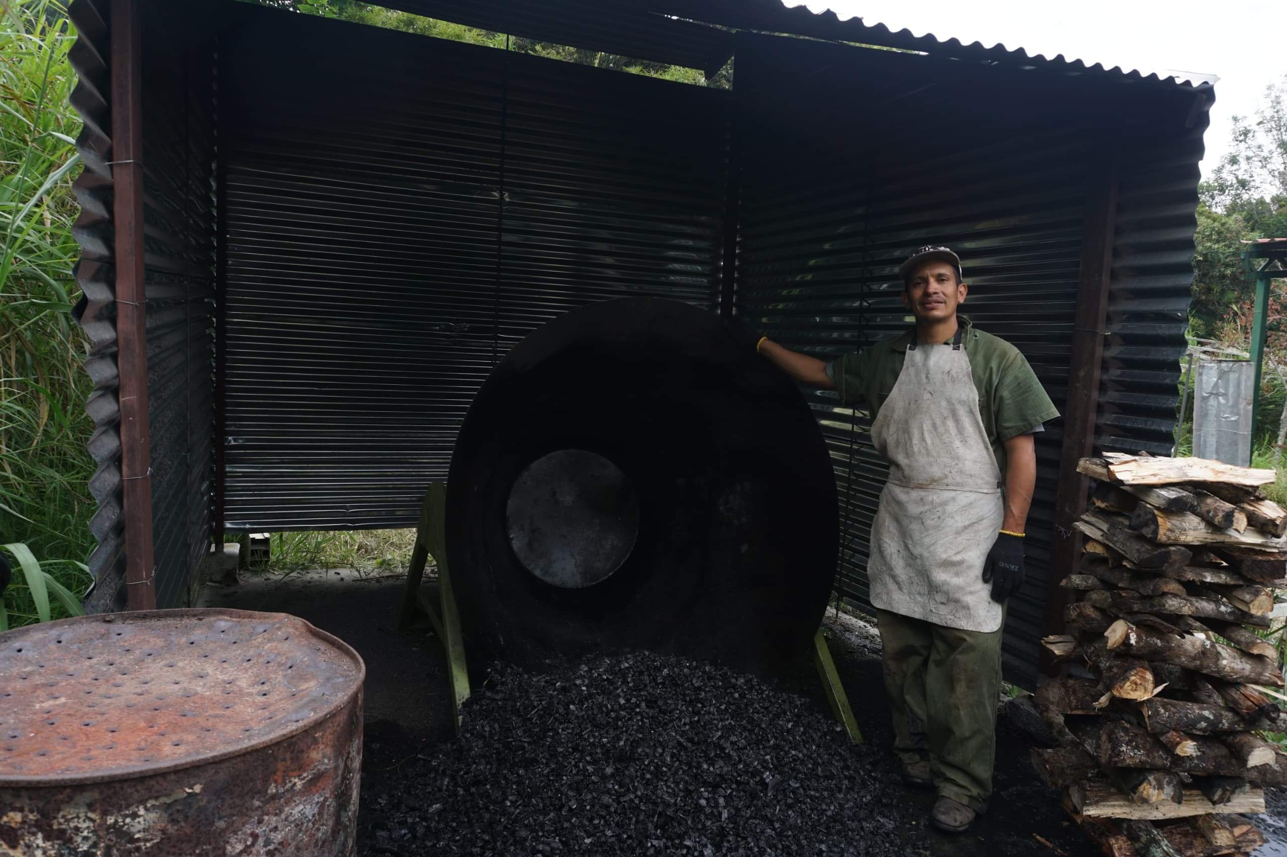 Horno Kon-Tiki para producción de biochar